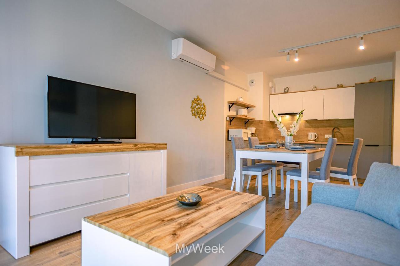 Ogrody Pieniawskie, Myweek โปลานิซา-สดรอยจ์ ภายนอก รูปภาพ