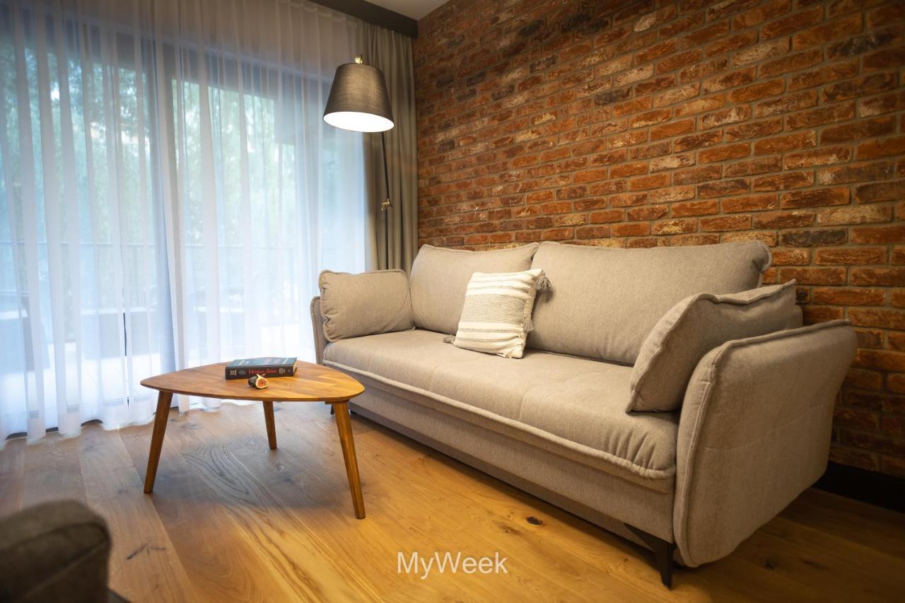 Ogrody Pieniawskie, Myweek โปลานิซา-สดรอยจ์ ภายนอก รูปภาพ