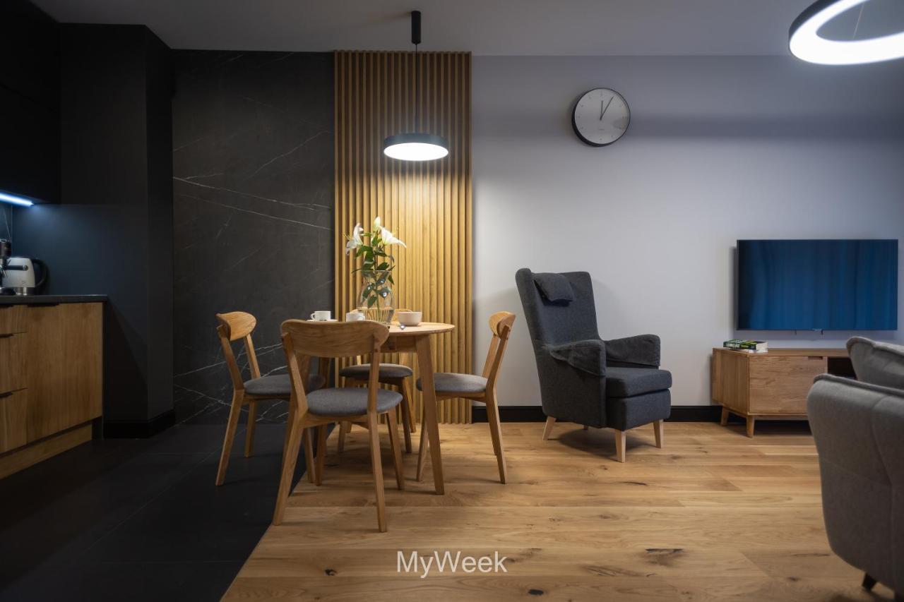 Ogrody Pieniawskie, Myweek โปลานิซา-สดรอยจ์ ภายนอก รูปภาพ